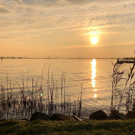 Camping De Hof van Eeden Warmond Buitenkant foto