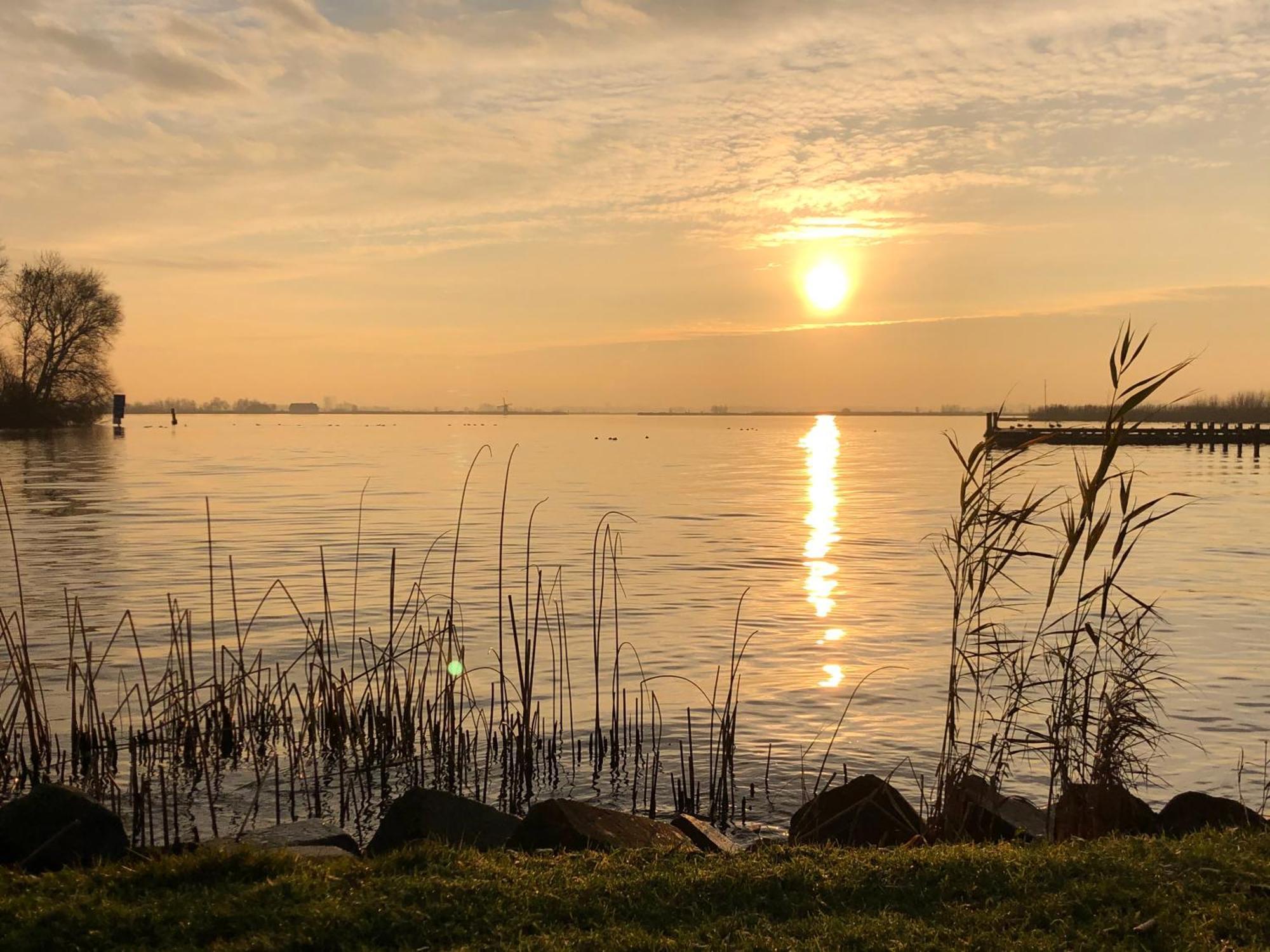 Camping De Hof van Eeden Warmond Buitenkant foto