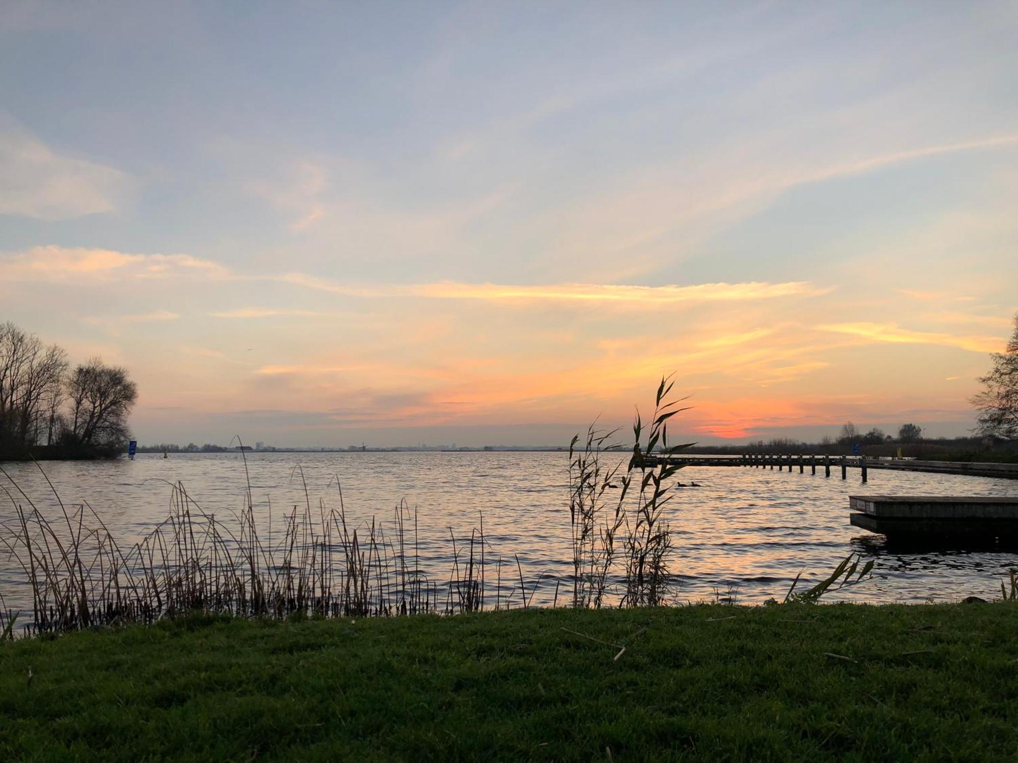 Camping De Hof van Eeden Warmond Buitenkant foto